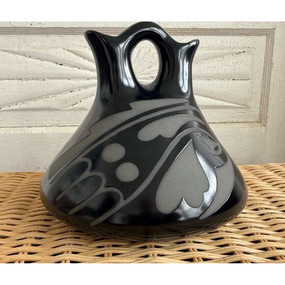 80's George & Georgene Garrett Southwest Black Studio Pottery Wedding Vase - Picture 10 of 13